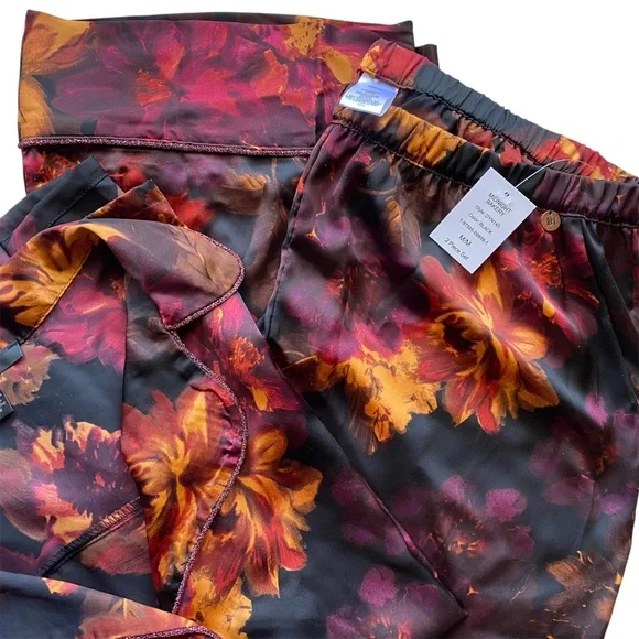 NWT Midnight Bakery Dylan Floral Print Satin Pajamas - Picture 7 of 10